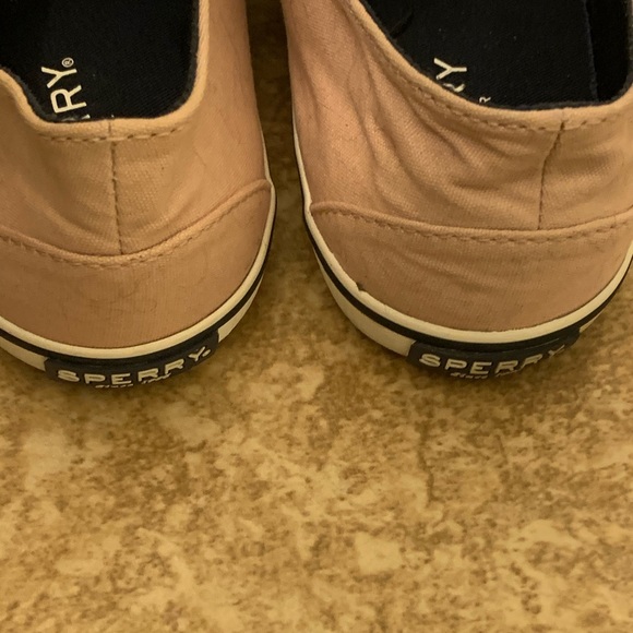 Sperry, rose color sneakers - Picture 2 of 4